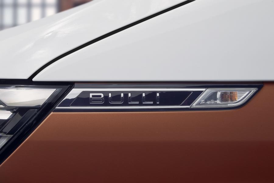 Детали экстерьера Volkswagen Multivan Bulli (T6.1) 2019 года  (фото 5 из 86)